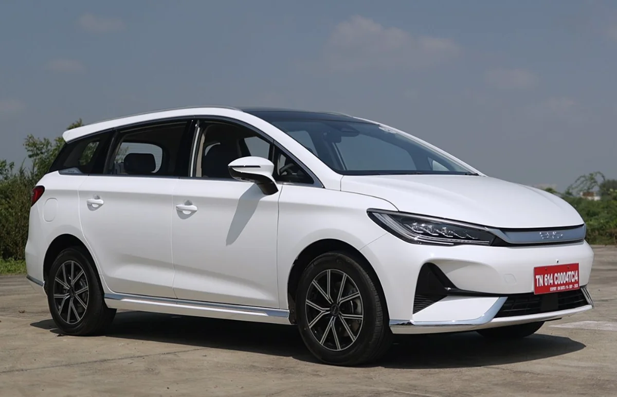 The BYD eMax 7 and Atto 3 are providing benefits of as much as Rs 5.2 lakh starting May 26. Featured Image